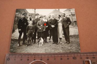 altes Familienfoto - Söhne in vers. Uniformen - SS; HJ usw.